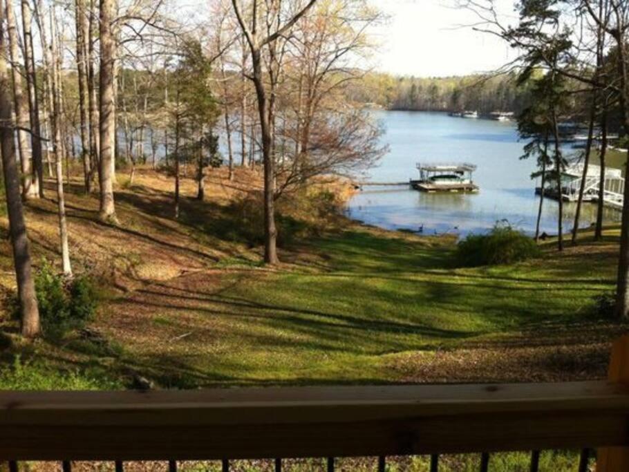 Willa Cozy, Lake Lanier property with amazing views Dawsonville Zewnętrze zdjęcie