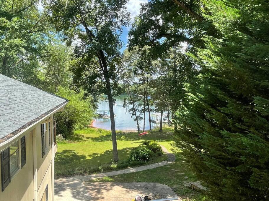 Willa Cozy, Lake Lanier property with amazing views Dawsonville Zewnętrze zdjęcie