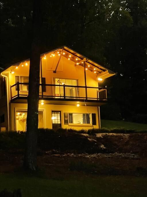 Willa Cozy, Lake Lanier property with amazing views Dawsonville Zewnętrze zdjęcie